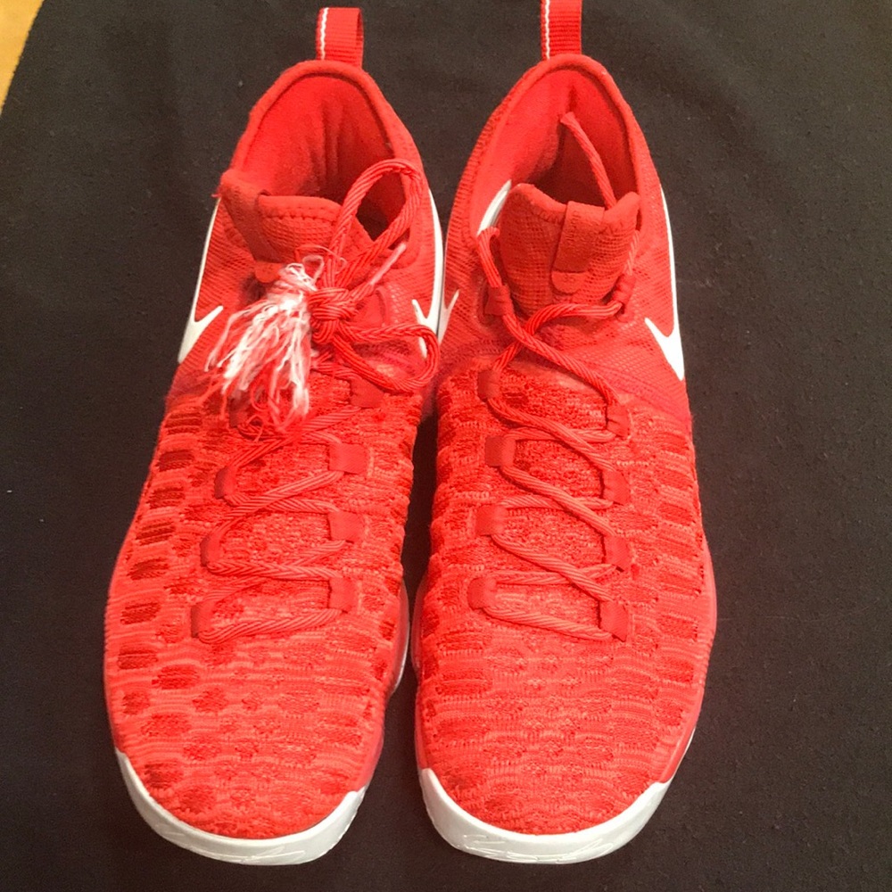 Nike zoom Kevin Durant basketball sneakers
